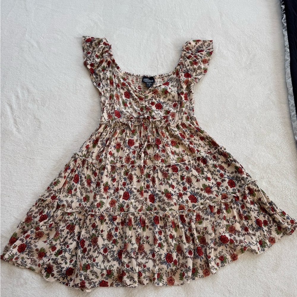 Floral Women’s Dress with Ruffle Sleeves